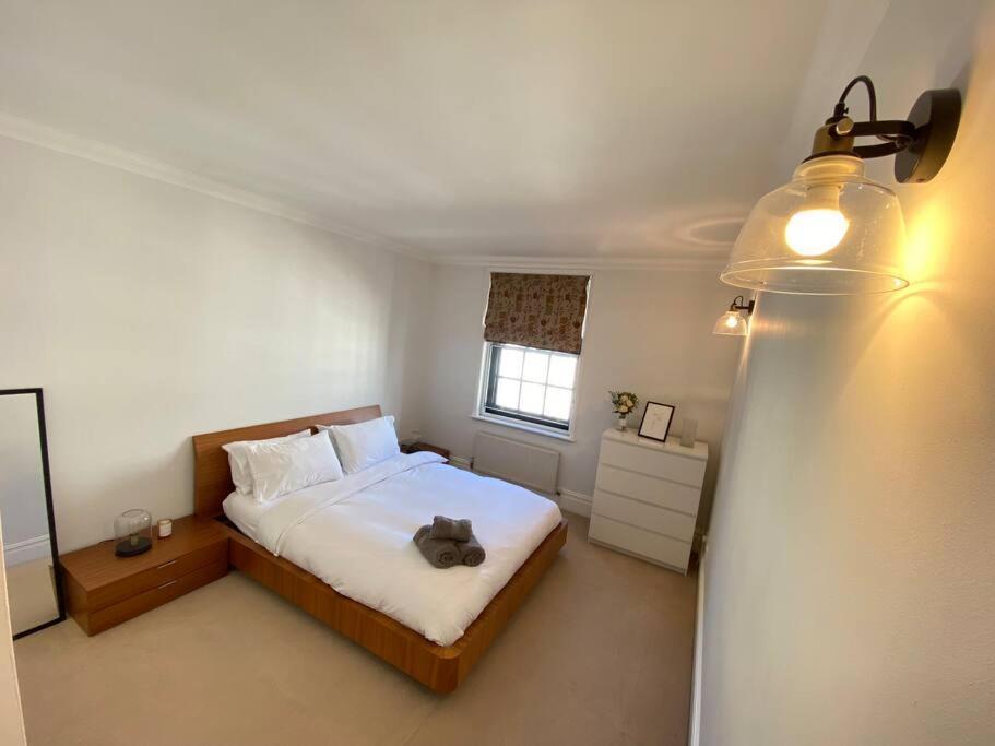 Wonderful Baker Street Flat! Leilighet London Eksteriør bilde